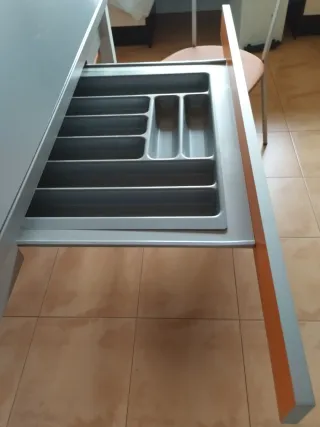 Mesa y 4 Sillas Cocina Gris Naranja