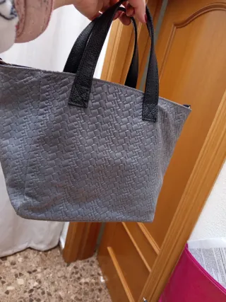 Bolso de mano mujer gris y negro