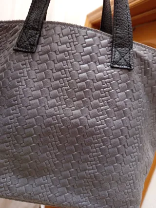 Bolso de mano mujer gris y negro