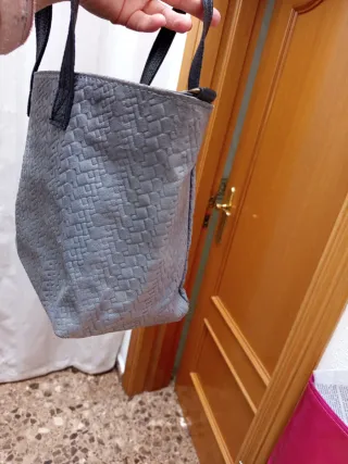 Bolso de mano mujer gris y negro