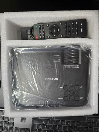 Proyector Prixton Cinema Deluxe Wifi 230" Full HD
