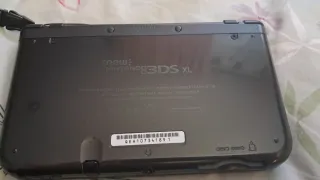 Nintendo 3DS XL Negra/Gris + 6 Juegos