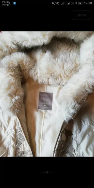 Abrigo de señora con capucha y pelo