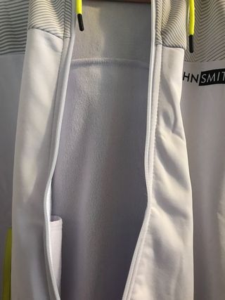 Chaqueta John Smith blanca con cremallera