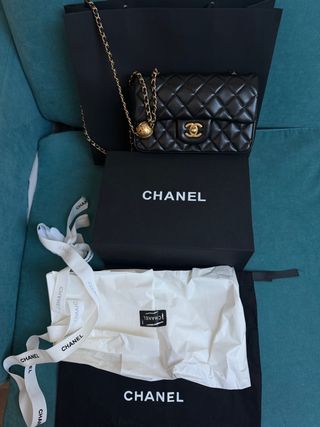 Bolso Chanel Clásico Negro Dorado Vintage