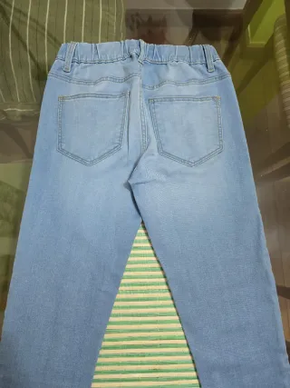 Jeans de chica talla 34. Easy Wear