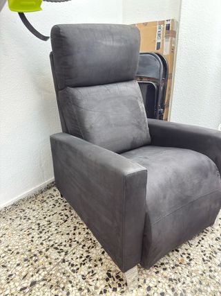 Sillón reclinable gris