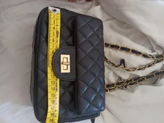 Bolso piel negro acolchado