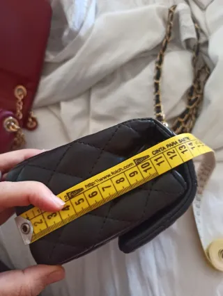 Bolso piel negro acolchado