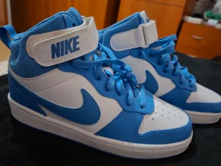 Zapatillas Nike Blancas y Azules