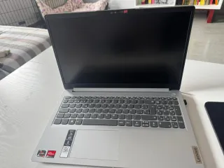 Portátil Lenovo Gris Plata