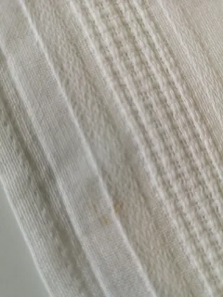 Mantel de tela bordado