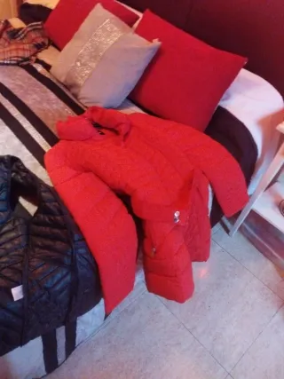 Abrigo Guess Rojo Mujer