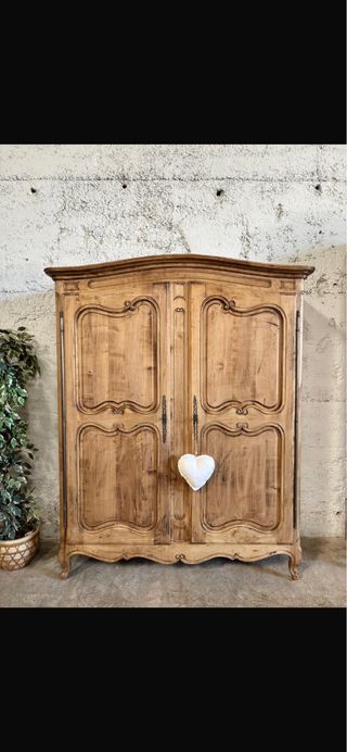 Armario antiguo madera restaurado