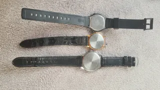 Relojes Casio Negro y Dorado