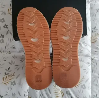 Botines estilo australiano camel