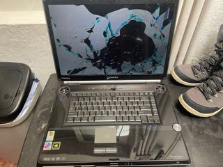 Toshiba Qosmio G20-102 Portátil