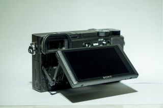 Sony A6400 Body + Cage + Batterie