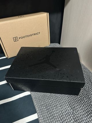 Jordan 4 Black Cat 2025