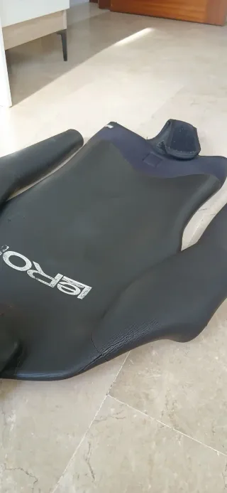 Chaqueta y pantalón LEROI pesca submarina.