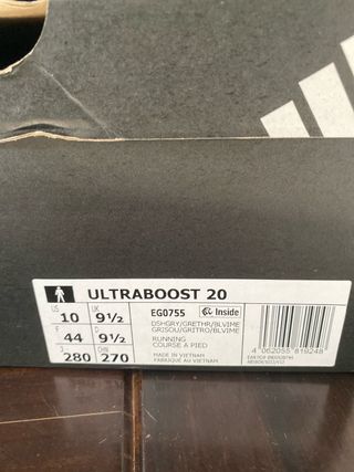 Adidas Ultraboost gris y morado