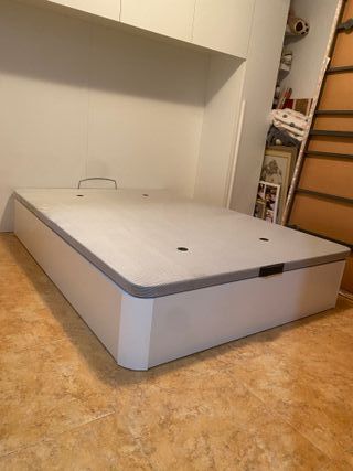 Canapé y Colchón Gris y Blanco