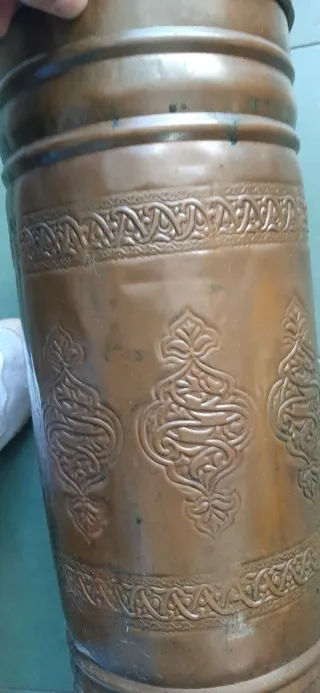 Portaombrelli antico in rame cesellato
