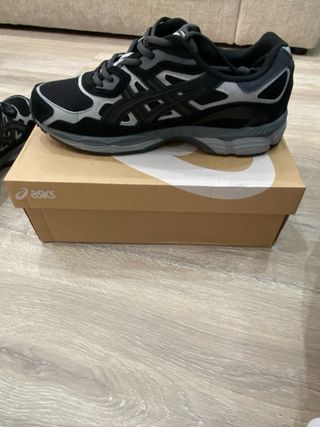 Zapatillas Asics Gel Negras y Grises