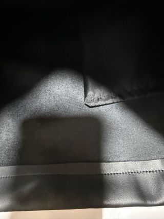 Pantalones cortos efecto piel Primark Talla 40