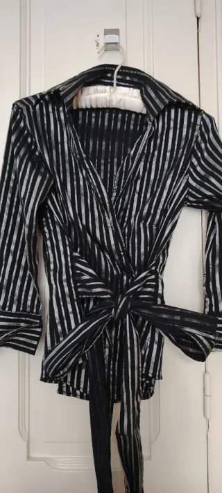 Blusa fiesta Zara negra plateada Talla M