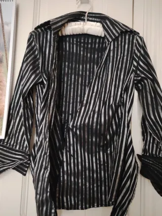 Blusa fiesta Zara negra plateada Talla M