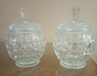 Par de bomboneras de cristal