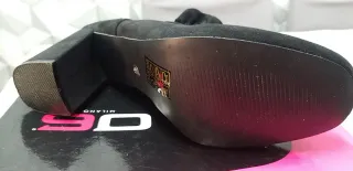 Stivaletti camoscio neri tg. 40