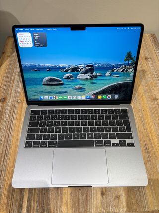 MacBook Air M2 16GB RAM Plata