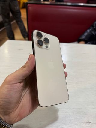 iPhone 14 Pro Max Dorado
