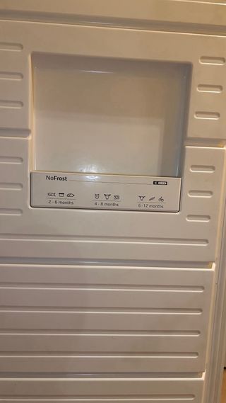 Congelador Vertical Balay No Frost