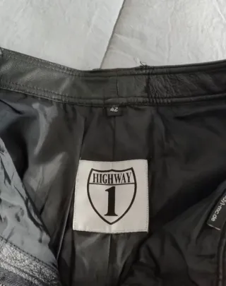 Pantalón de cuero trenzado marca Highway Talla 42
