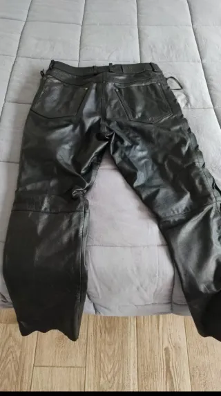 Pantalón de cuero trenzado marca Highway Talla 42