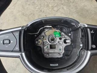 Volante Cuero Volvo V60 XC60 año 20 21 22 23 24 25