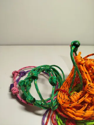 Pulsera cordino 3mm hecha a mano