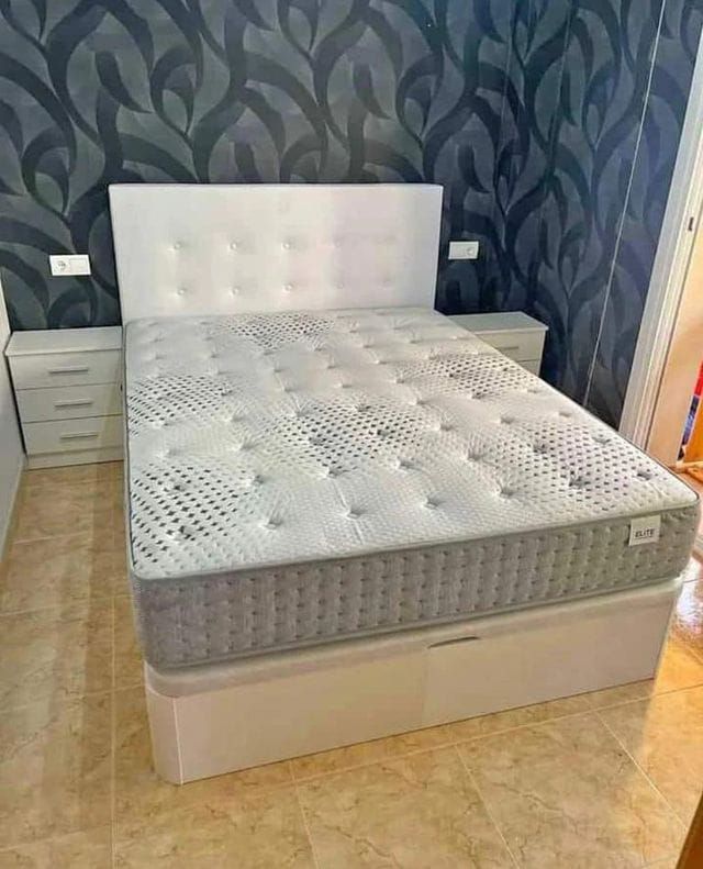 Canapé com colchão para separação de viscoelástica ou líquidos