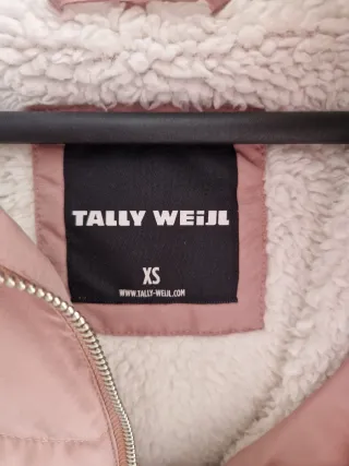 Giubbino piumino rosa con cappuccio