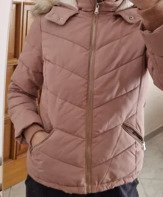 Giubbino piumino rosa con cappuccio