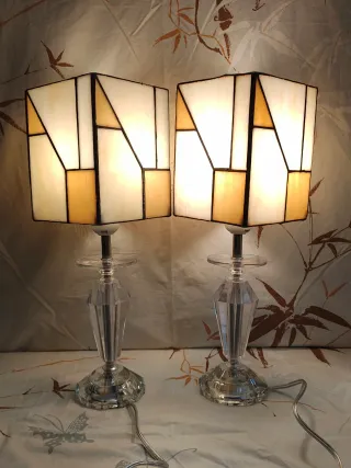 Coppia abatjour Tiffany vetro e plastica