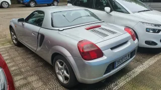 Toyota MR2 2003