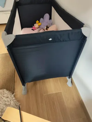 Cuna de viaje plegable
