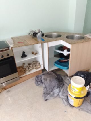 Horno, vitrocerámica y muebles de cocina