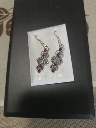 Pendientes mujer plata y pedrería roja
