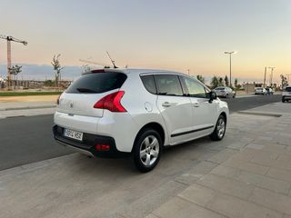 Peugeot 3008 STYLE 1.6 HDI