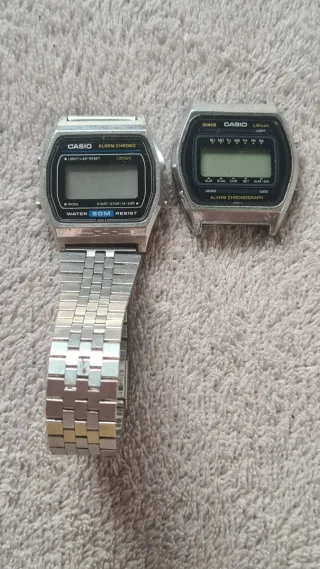 Reloj Casio Alarm Chrono Plata